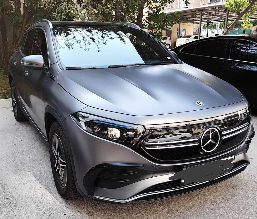 Mercedes Benz EQA 300