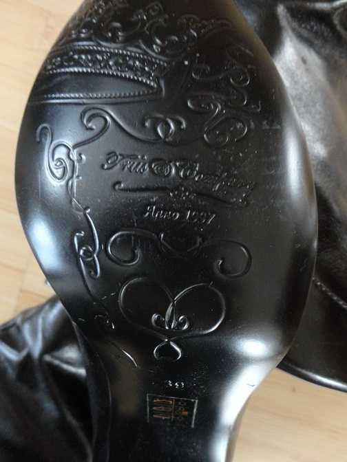 Cizme Sveta NOI trei sferturi din piele fina marimea 39