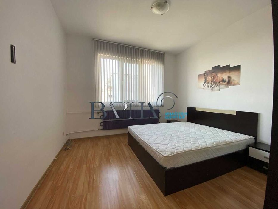 Двустаен апартамент Младост