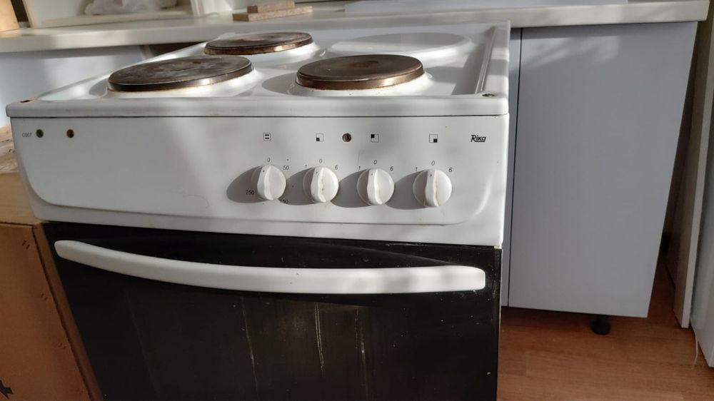 Электрическая плита