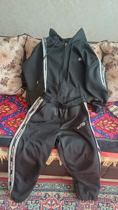 Отдам женские вещи