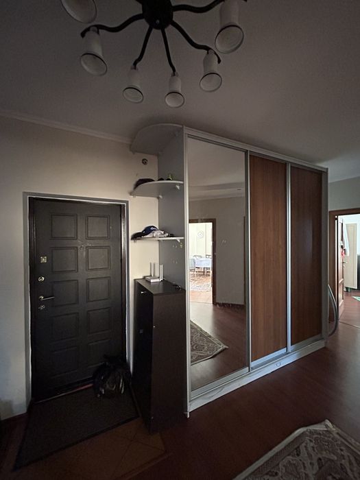 Очень удобный шкаф для прихожей