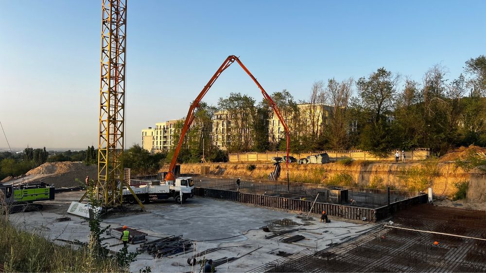 Автобетонасос насос помпа слон