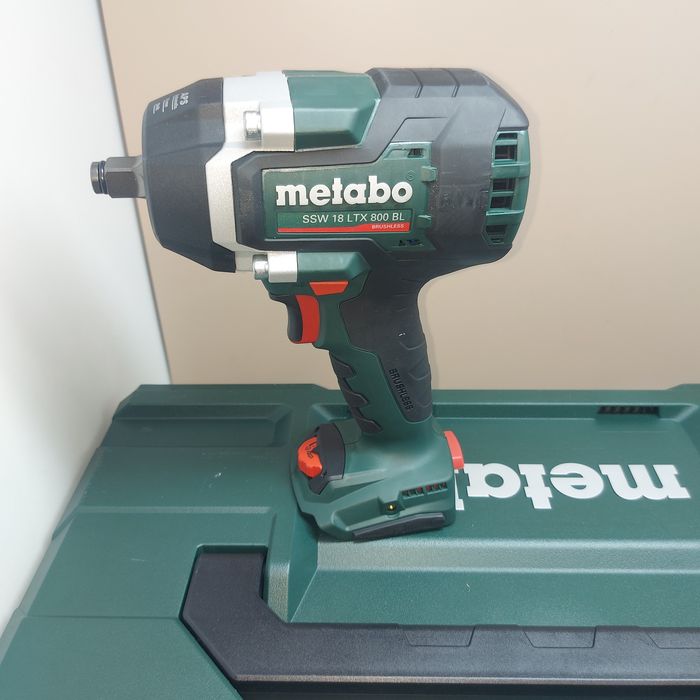 Акумулаторен ударен гайковерт Metabo SSW 18 LTX 800 BL
