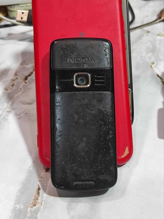 NOKIA 3110 c. Кнопочный мобильный телефон. IMEI есть. Зарядка есть.