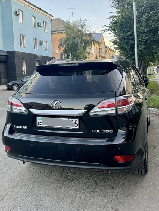 Продаю машину Lexus rx350