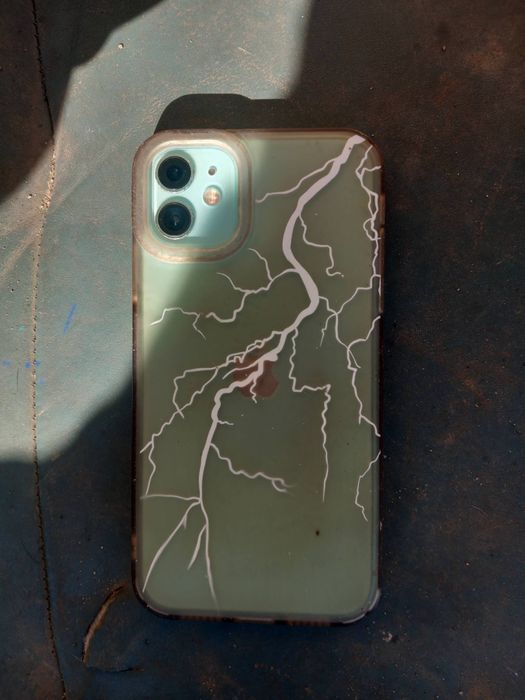 Iphone 11 albastru deschis