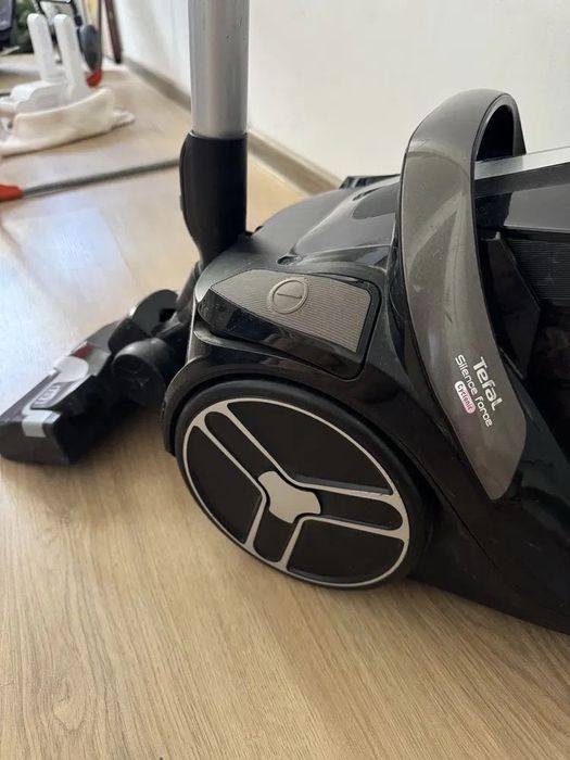 Продам тефаль tefal пылесос тихий