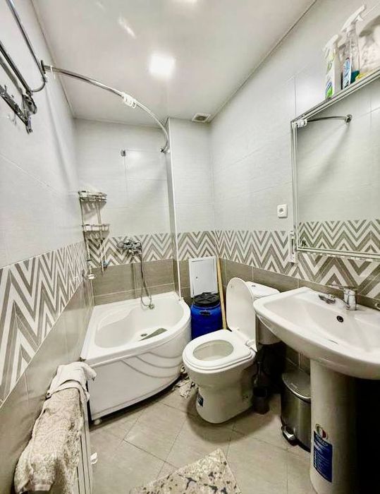 Yunusobod tumani Shahriston metro Megaplanet yaqinda arenda bor