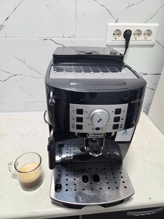 Espressor Automat DeLonghi Magnifica S ECAM 22.110 Aparat Cafea Boabe