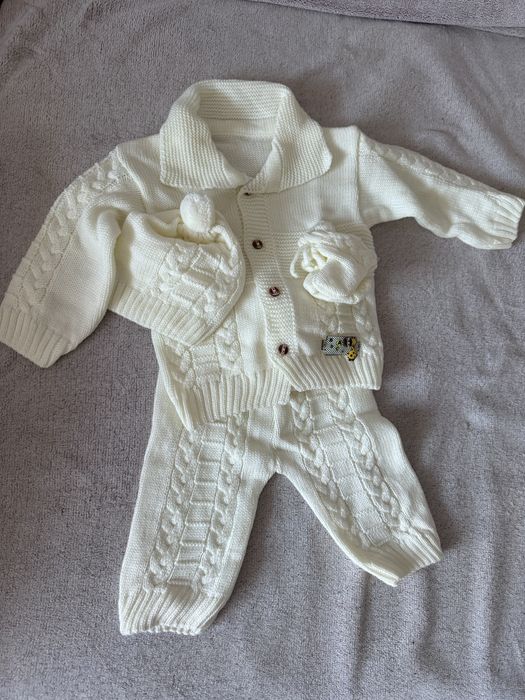 Set tricotat bebe