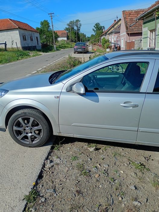 Opel Astra  2005