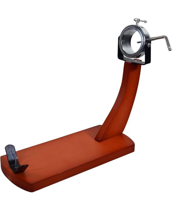 Професионална стойка за хамон , бут или прошуто .