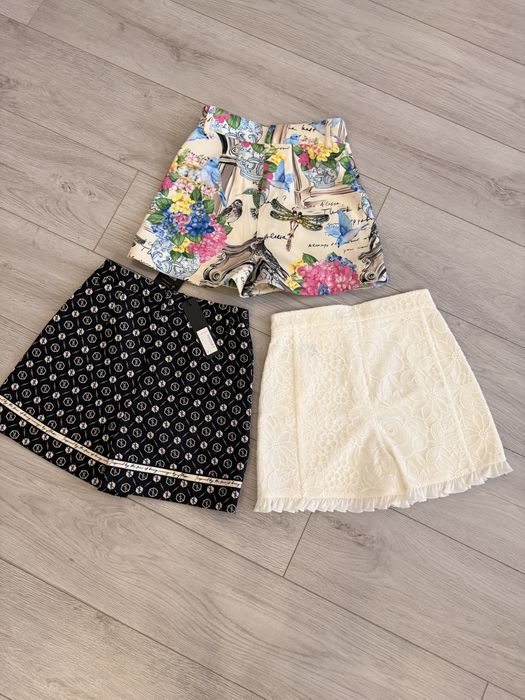 Къси панталонки Alessa