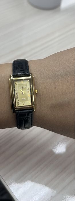 Часы позолоченные Romanson