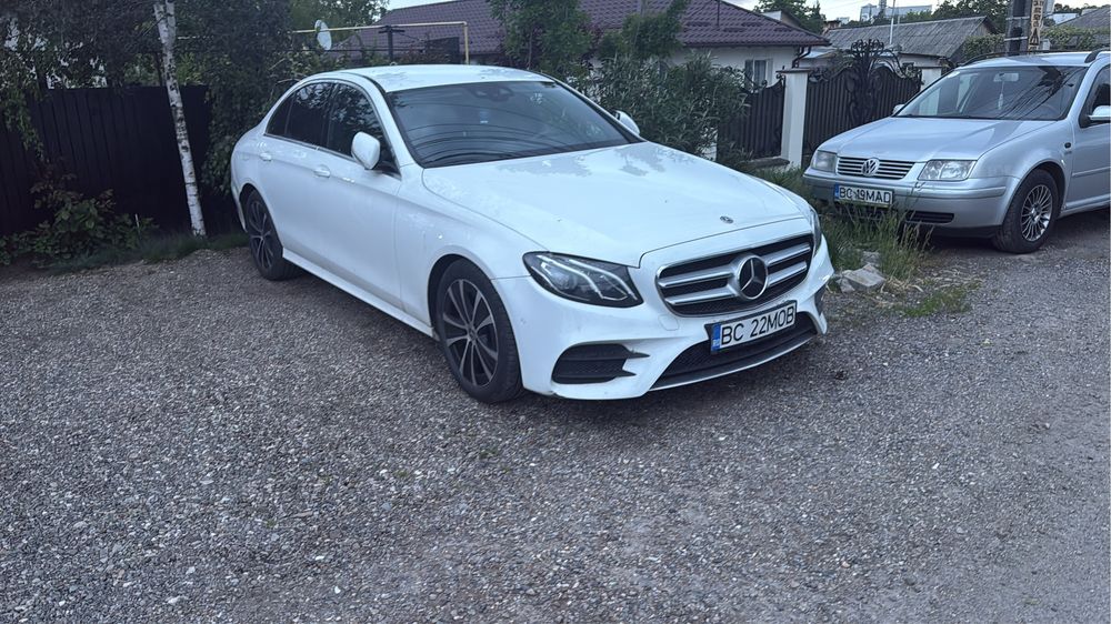 E klasse 220 4 matic ..2 butoane..pachet amg