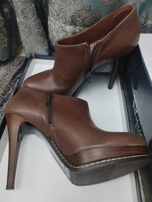 Женские сапоги ,новые