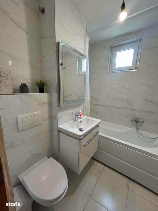 De inchiriat apartament cu 2 camere, etajul 3, decomandat 1300lei/luna