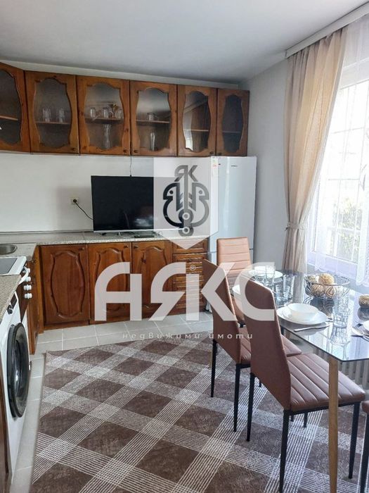Дава се под наем Двустаен апартамент в София, Център - 66 кв.м за 650 € - Снимка #3
