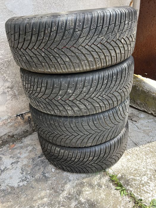 Firestone WinterHawk 4 225/55 R18 102V dot 2024