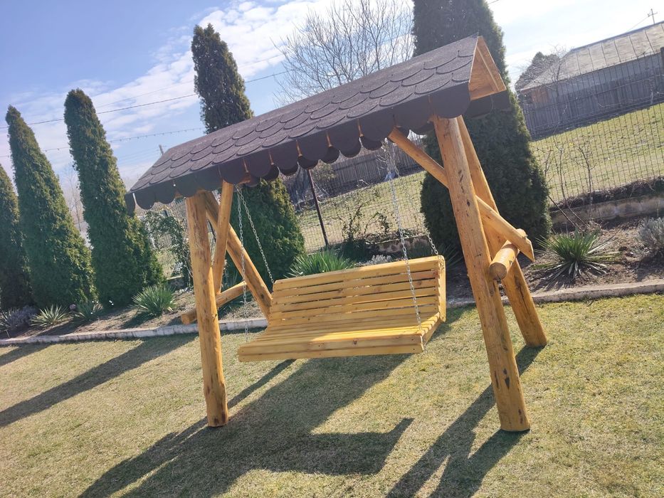 Vand mobilier de gradina