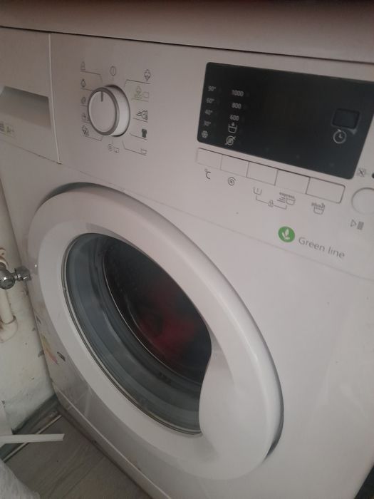 Vând mașină de spălat  beko