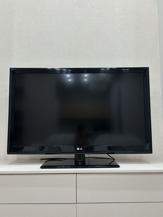 Продам телевизор LG 42” (Full HD)