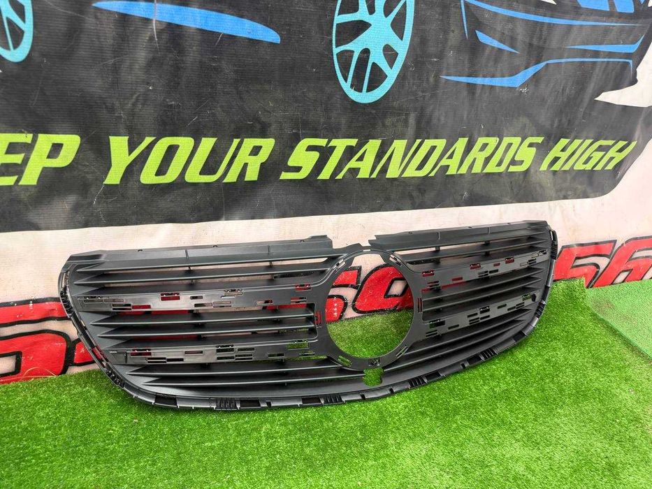Grila centrala NOUA Mercedes Benz Clasa V (W447) A4478800283