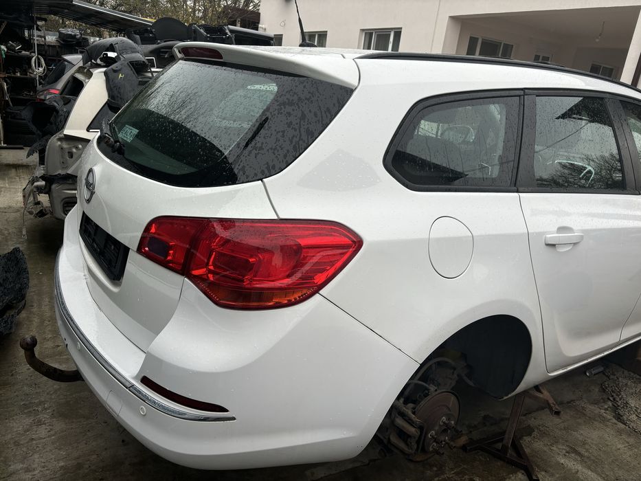 Carlig  remorcare opel astra j facelift break Sports Tourer 2016