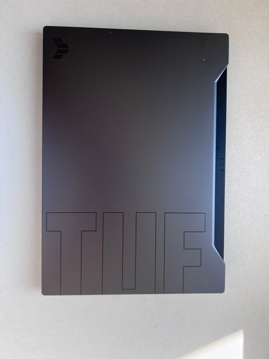 ASUS TUF Dash F15 (FX516PM) – Геймърски лаптоп