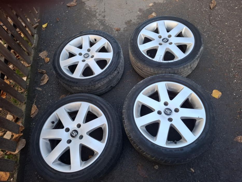 Vând roti Ford cu cauciucuri de vara