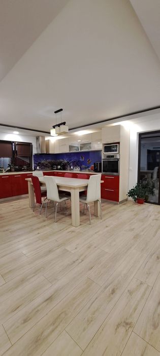 Vanzare casa moderna  mobilata utilata, Bacau 175.000 e negociabil