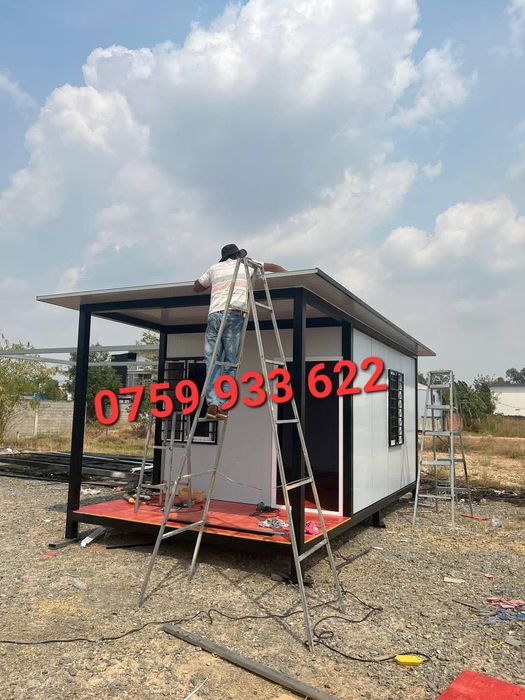 Vindem containere modulare