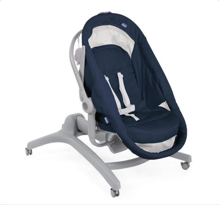 Продам стульчик люльку Chicco Baby Hug 4 в 1