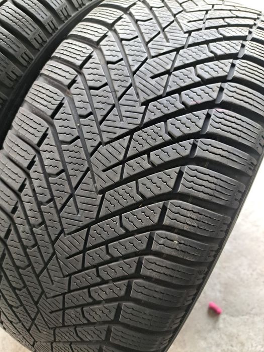 2 anvelope iarnă 255 45 r19 Pirelli