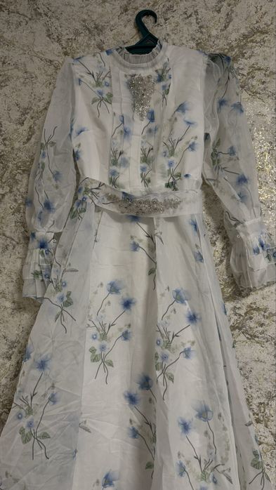 Продам платье 12 тыс