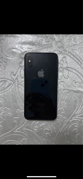 iPhone xs 64гб.