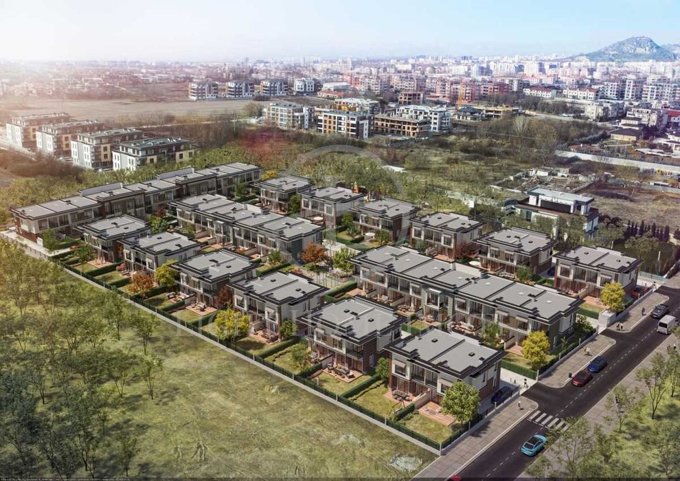 Реф. 2291 Къща / Двуетажна с Двор / Остромила