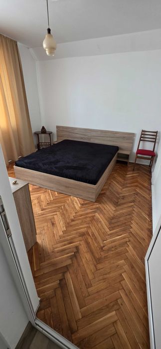 Под наем Тристаен апартамента централна поща