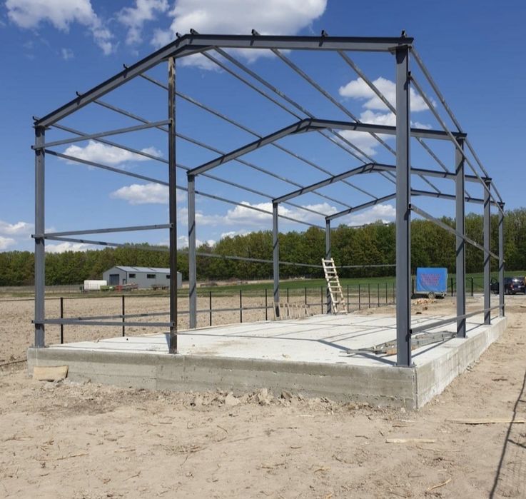 Hala pe structura metalica 
Pe stoc 
12x18x5.
10x20x4
11,5x15x4
17x30x
