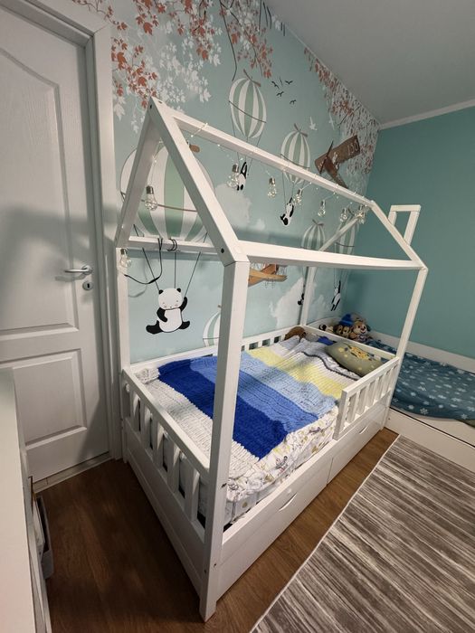 Детско дървено легло