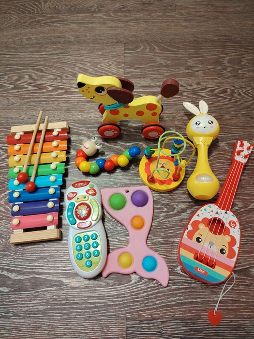 Продам развивающие игрушки