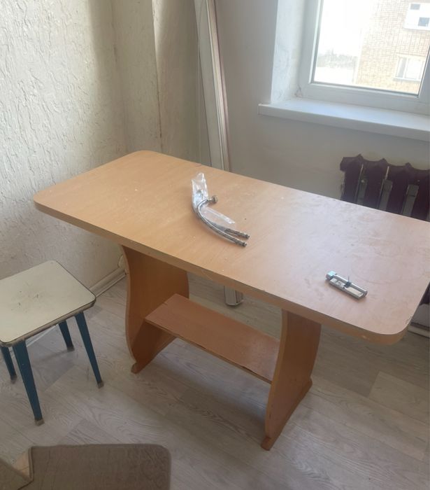 Стол обеденный стол