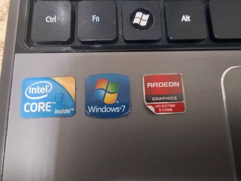 Ноутбук Acer i3/8gb