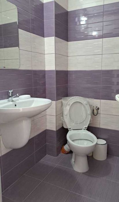 Продава се Двустаен апартамент в Бургас, Славейков - 63 кв.м за 8 €/кв.м - Снимка #4