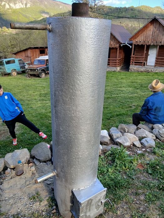 Vând boiler baie