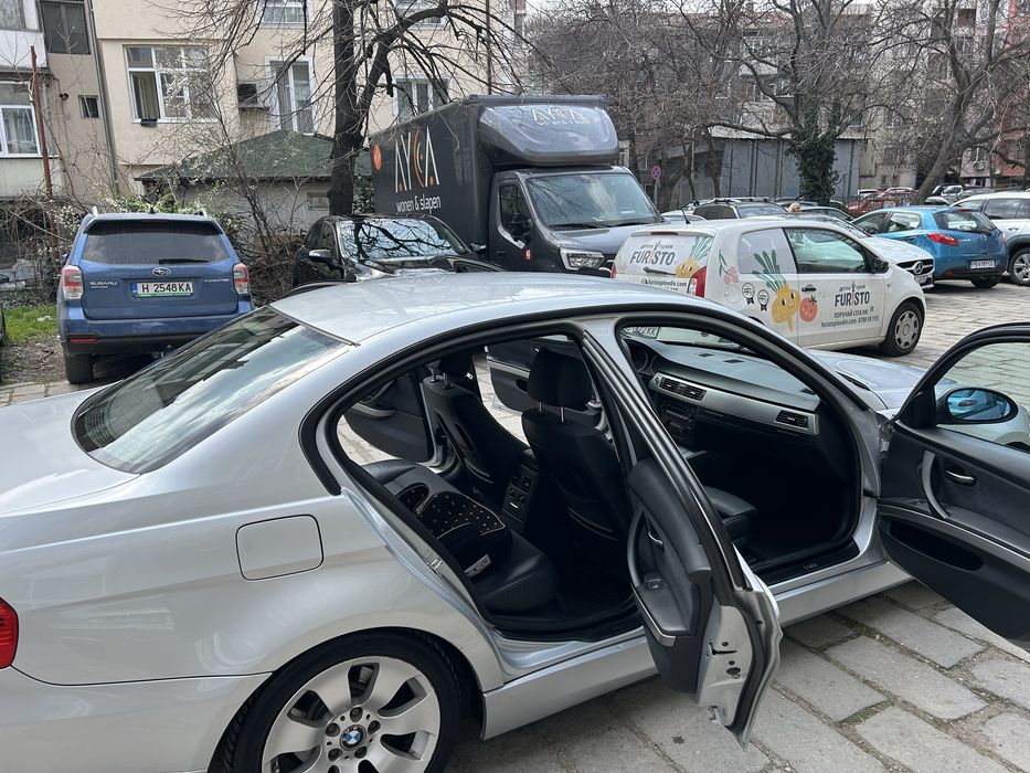BMW 320 i в много добро състояние