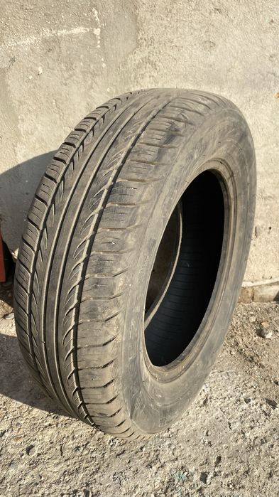 Авто шины б/у 3шт.