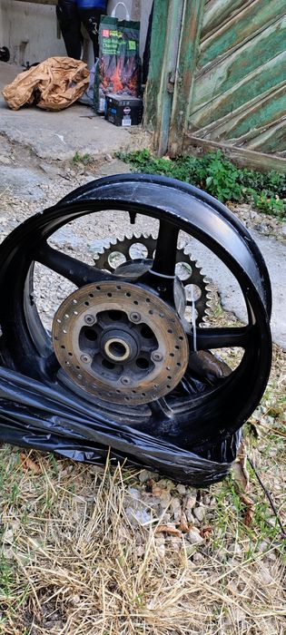 Джанта със спирачен диск и пиньон за Сузуки к5 600