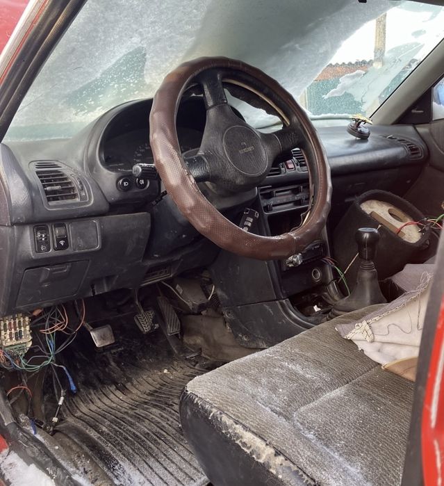 Продам мазда 323(слепая)